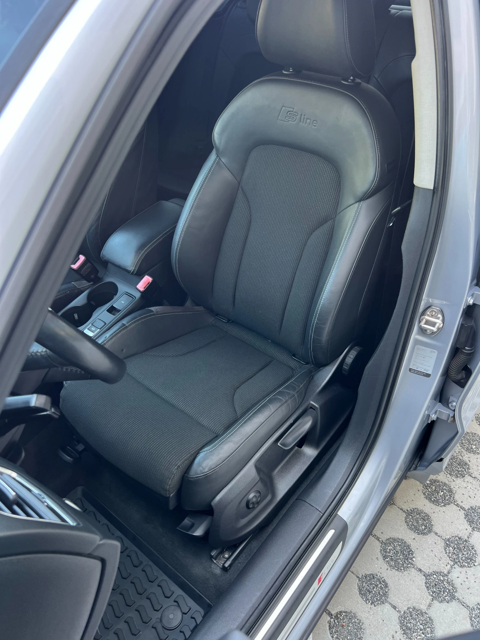 Audi Q3 2.0TDI QUATTRO S line FULL LED Keyless Go , снимка 11 - Автомобили и джипове - 54512163