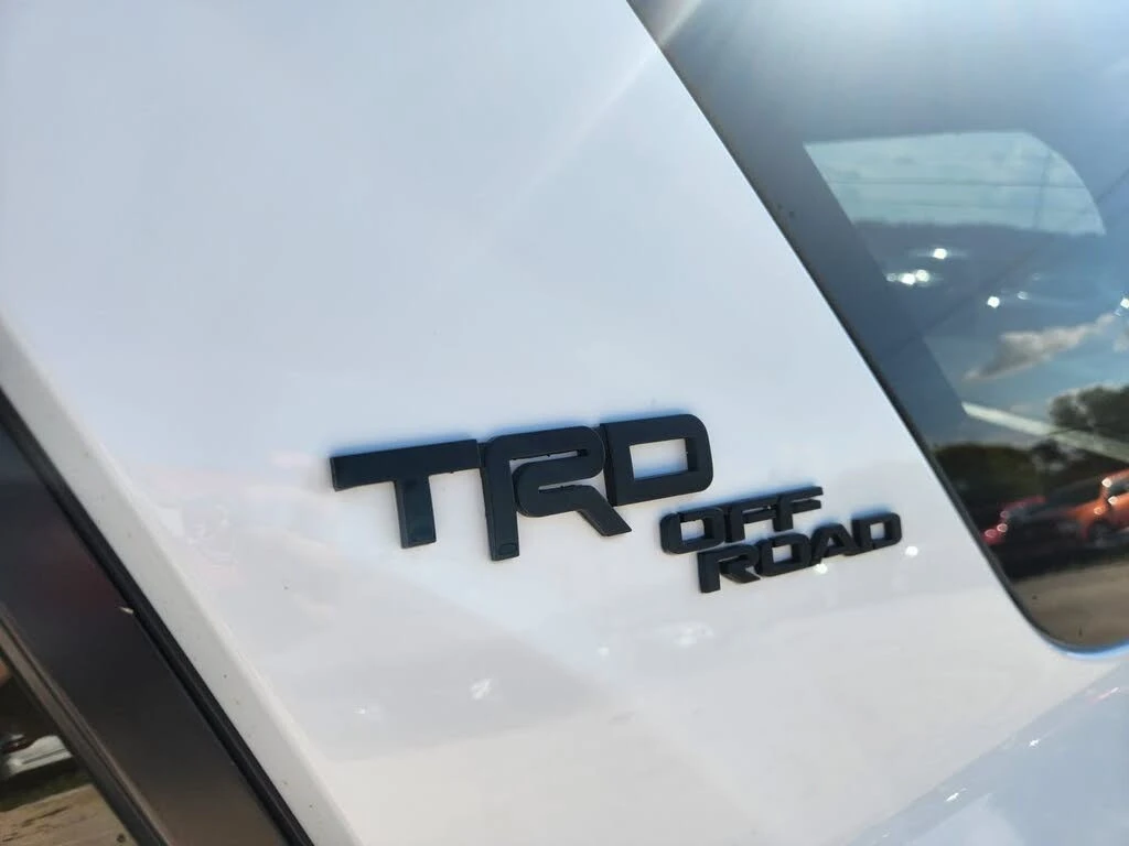 Toyota 4runner TRD Pro 4WD/KEYLESS/NAVI/LANE ASSIST, снимка 10 - Автомобили и джипове - 54513449