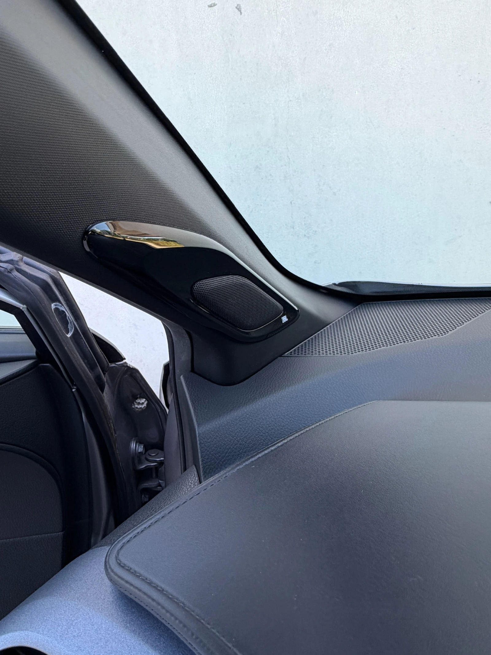Toyota C-HR 2.0 Hybrid Classy Facelift в Гаранция, снимка 12 - Автомобили и джипове - 54713509