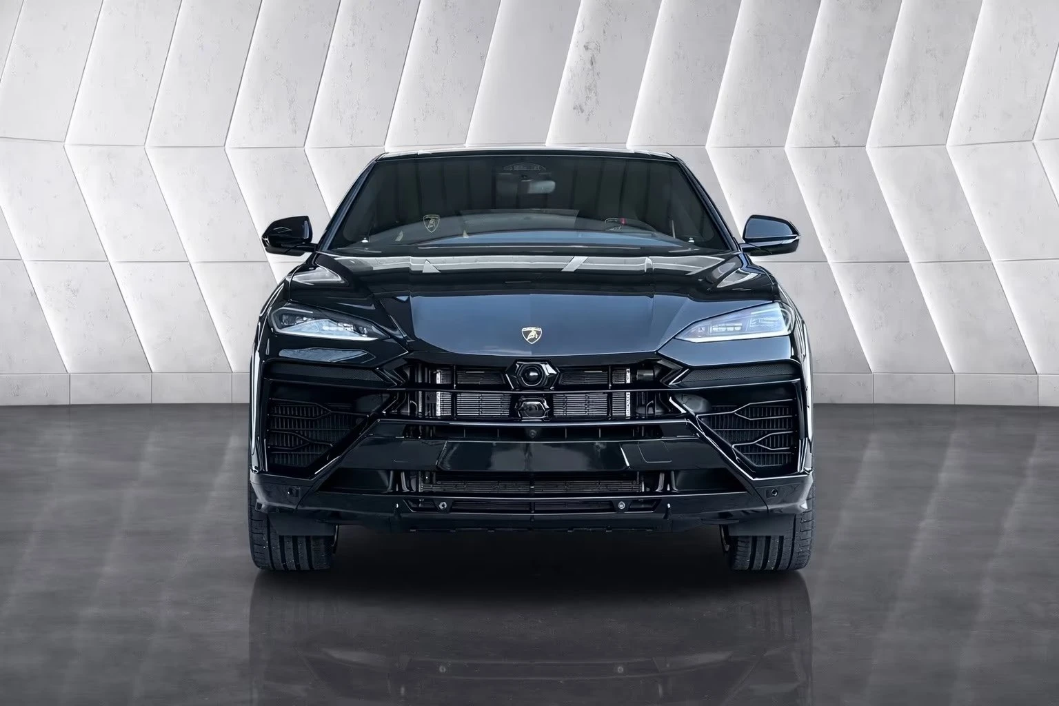 Lamborghini Urus SE/B&O/23"/SPORTIVO/NIGHT VISION/CARBON FULL/, снимка 3 - Автомобили и джипове - 55845654