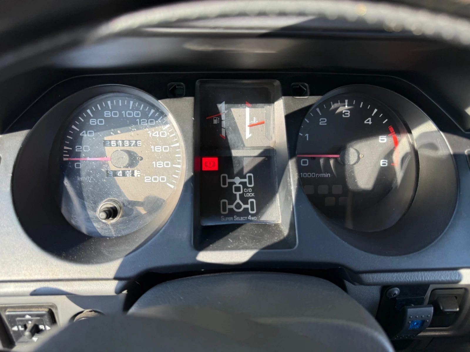 Mitsubishi Pajero GLS, снимка 9 - Автомобили и джипове - 56132234