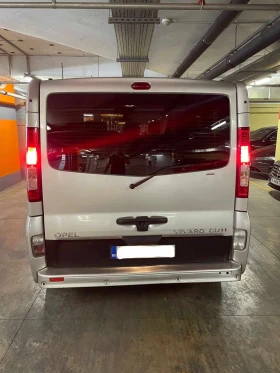 Opel Vivaro 2.0 CTDI/Перфектен, снимка 9