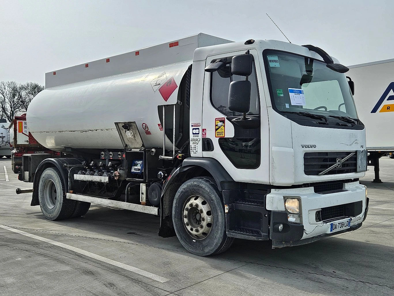 Volvo FE 260 4-камери - 13 000 л, снимка 2 - Камиони - 54095040