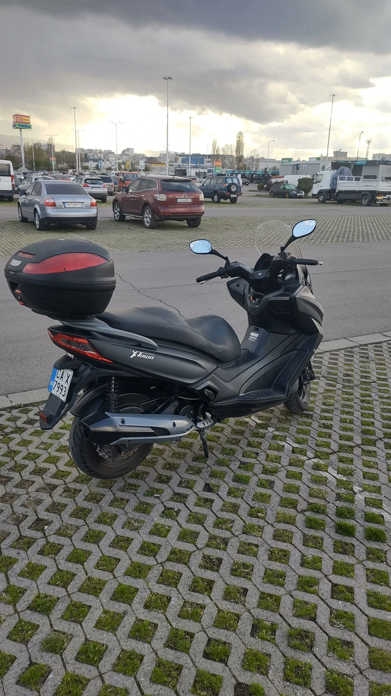 Kymco Downtown X town 300i - изображение 3
