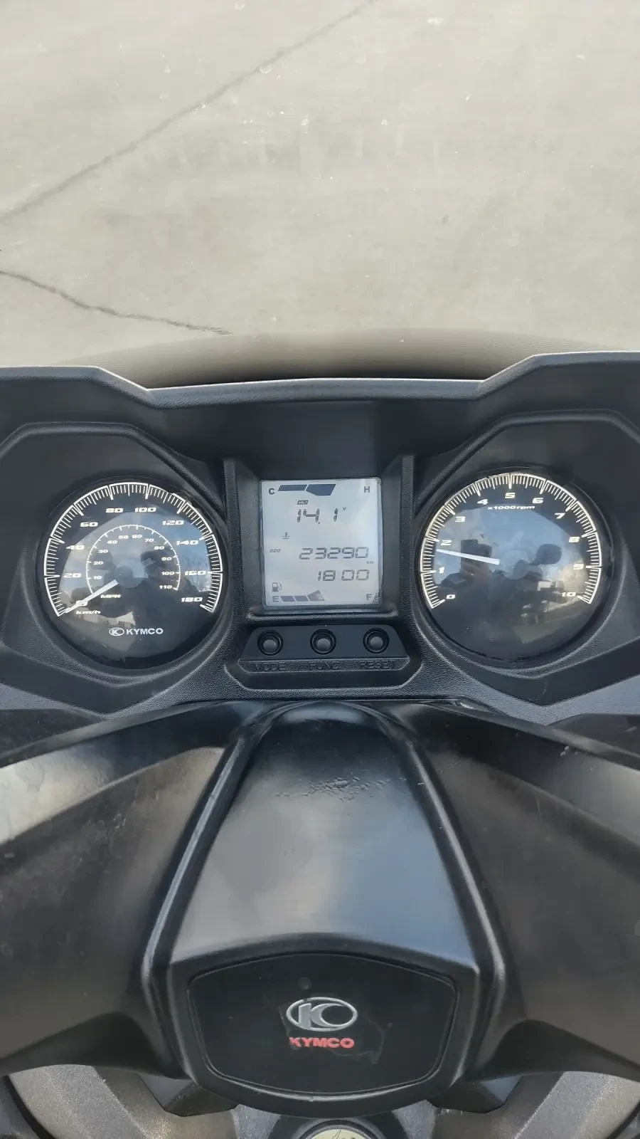 Kymco Downtown X town 300i - изображение 5