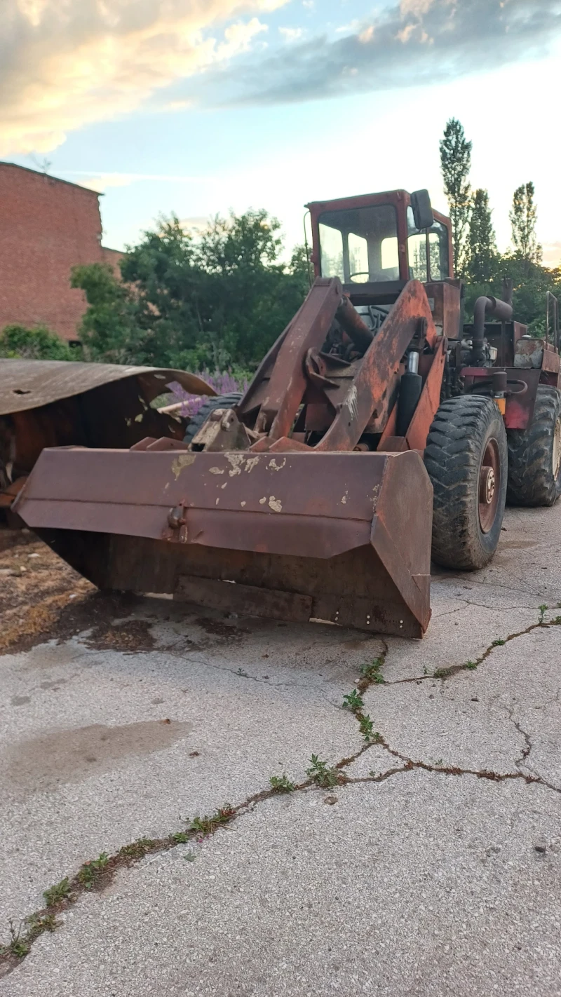 Телескопичен товарач Друга марка КСС-100