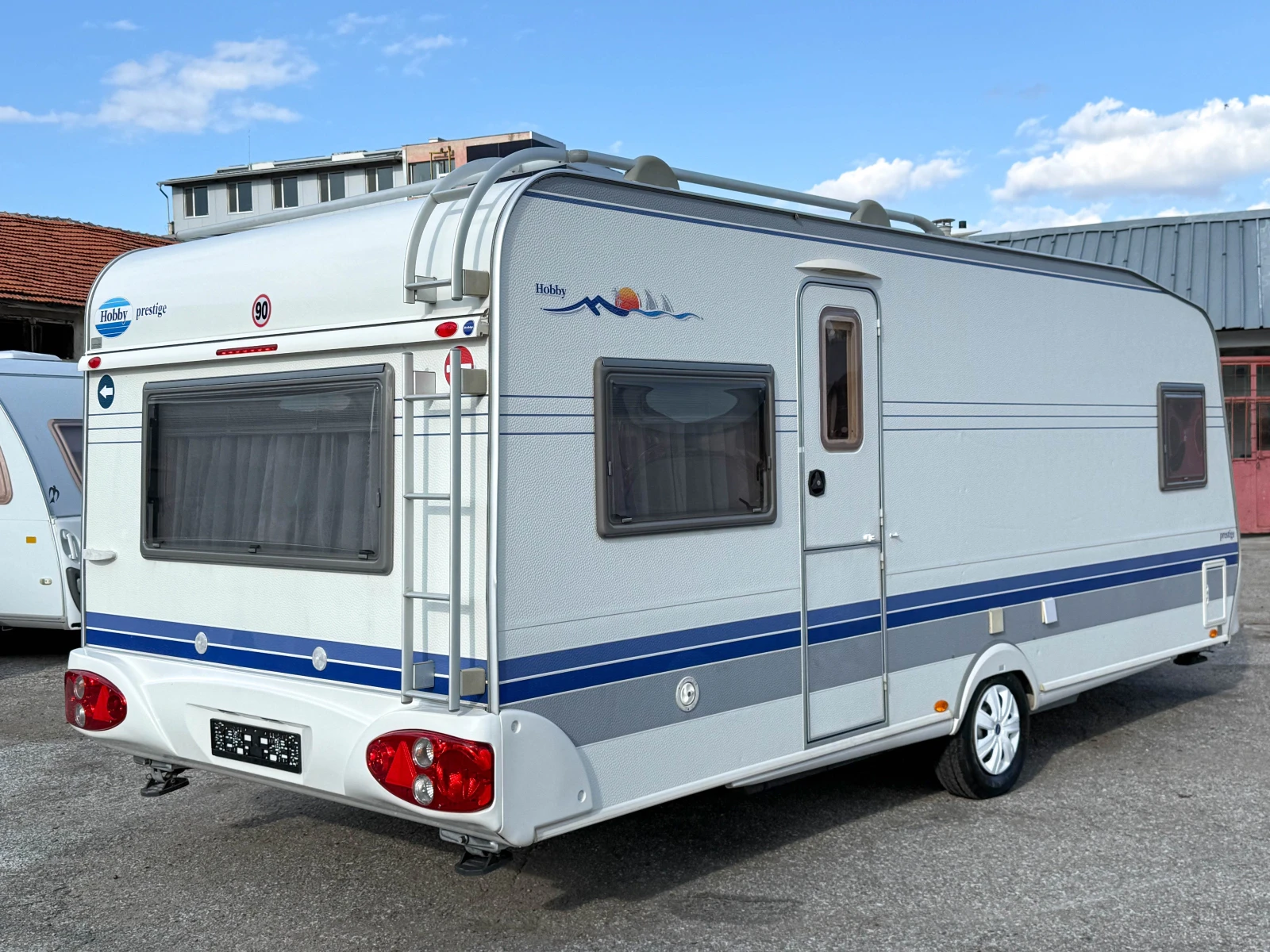Каравана Hobby Prestige 560 UL - изображение 2