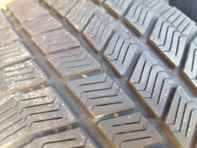Гуми Зимни 225/50R17, снимка 9