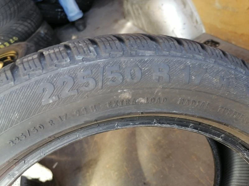 Гуми Зимни 225/50R17, снимка 8 - Гуми и джанти - 31641228