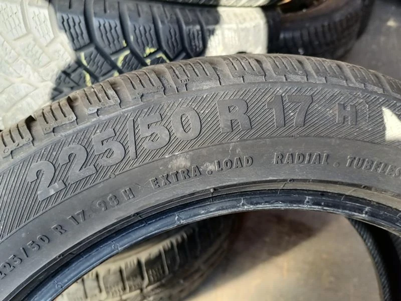 Гуми Зимни 225/50R17, снимка 5 - Гуми и джанти - 31641228