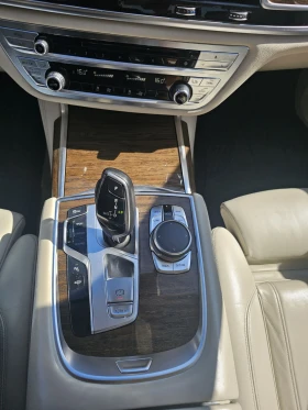BMW 730 7 3.0 LCI, facelift 4x4, снимка 9