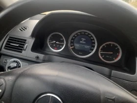 Mercedes-Benz C 220, снимка 15