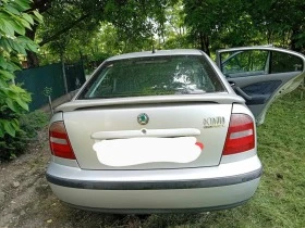 Skoda Octavia 1.6i газ, снимка 2