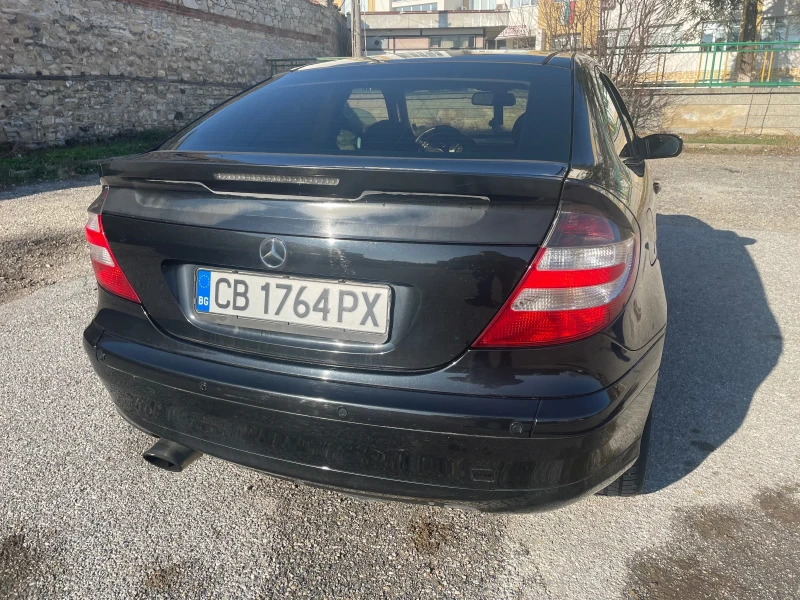 Mercedes-Benz C 200 компресор FaceLift, снимка 4 - Автомобили и джипове - 48783203