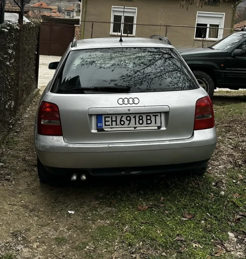 Audi A4, снимка 3 - Автомобили и джипове - 49077484