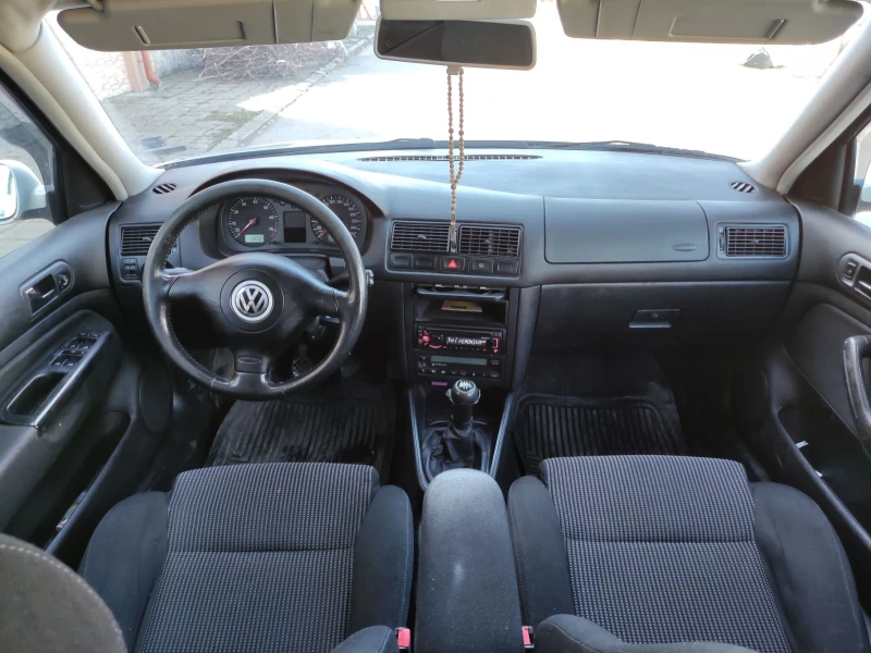 VW Golf 1.6, снимка 5 - Автомобили и джипове - 49422546