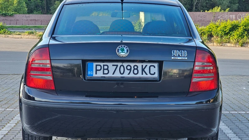 Skoda Superb 1.8T, снимка 2 - Автомобили и джипове - 50367091
