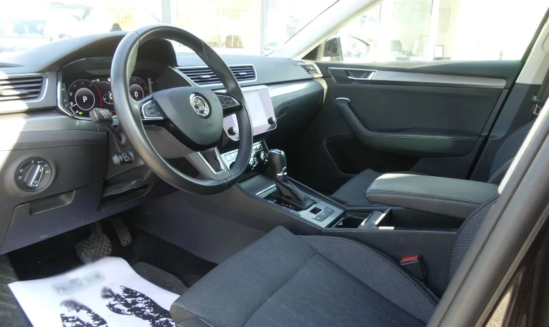 Skoda Superb STYLE/190HP/LED/NAVI/CAM/ACC/DIGITAL/649v, снимка 7 - Автомобили и джипове - 50877339