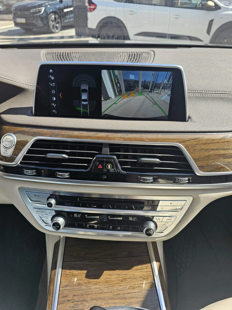 BMW 730 7 3.0 LCI, facelift 4x4, снимка 10 - Автомобили и джипове - 51189756