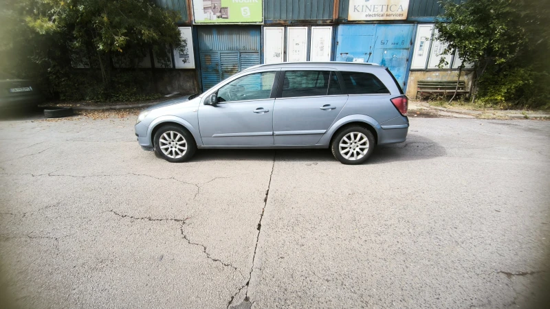 Opel Astra 1.7cdti, снимка 8 - Автомобили и джипове - 52148345
