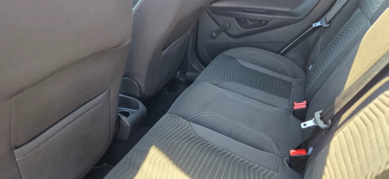 Ford Fiesta, снимка 10 - Автомобили и джипове - 52615682