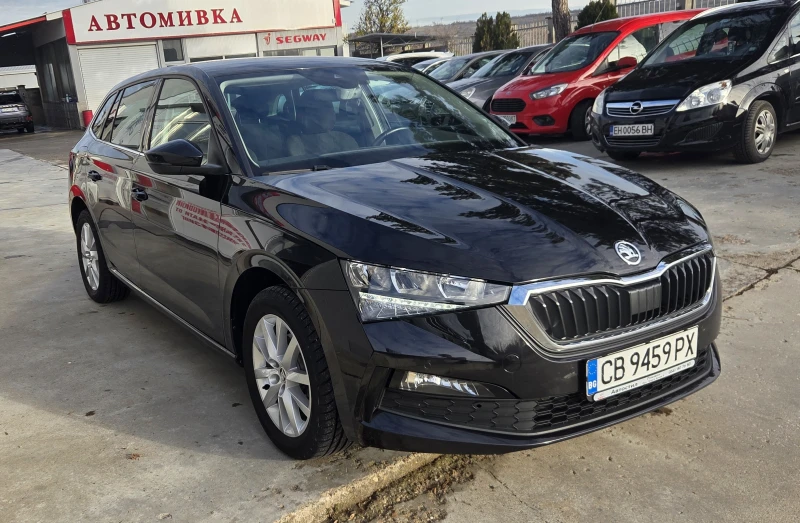 Skoda Scala 92746км. Автоматик, снимка 3 - Автомобили и джипове - 52620994