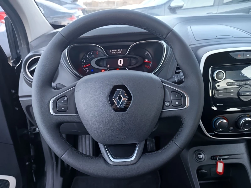 Renault Captur 1.5dCi/ 90к.с., снимка 9 - Автомобили и джипове - 52754452
