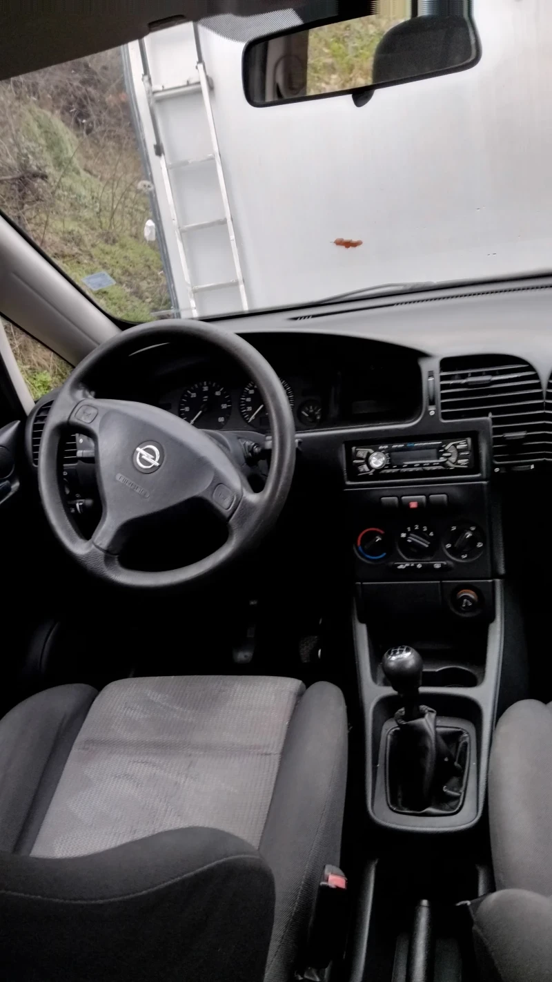 Opel Zafira, снимка 4 - Автомобили и джипове - 53083529