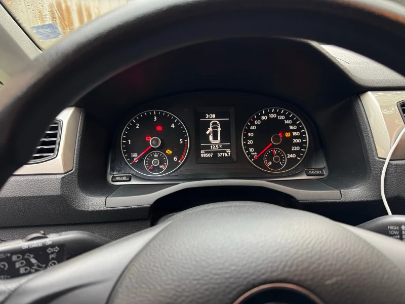 VW Caddy 2.0TDI | 6+ 1 | 4 ключа, снимка 5 - Автомобили и джипове - 53328376