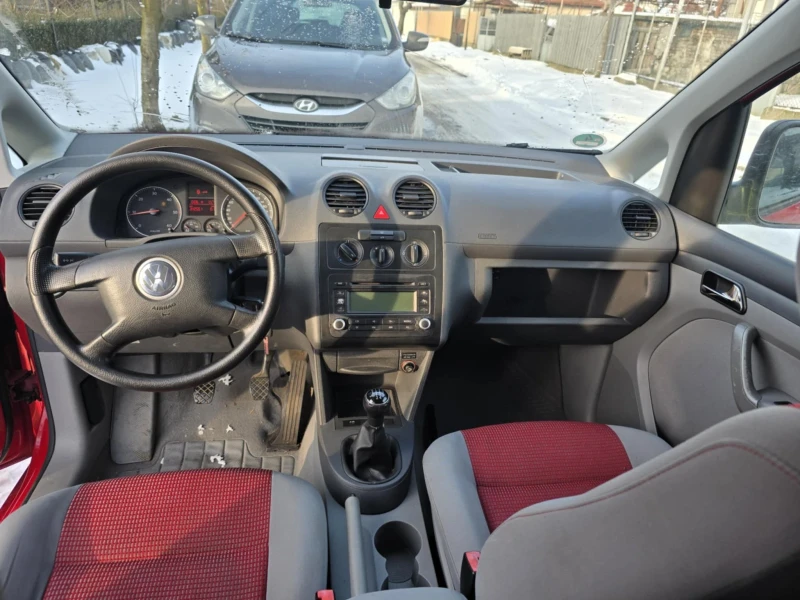 VW Caddy, снимка 9 - Автомобили и джипове - 53355249