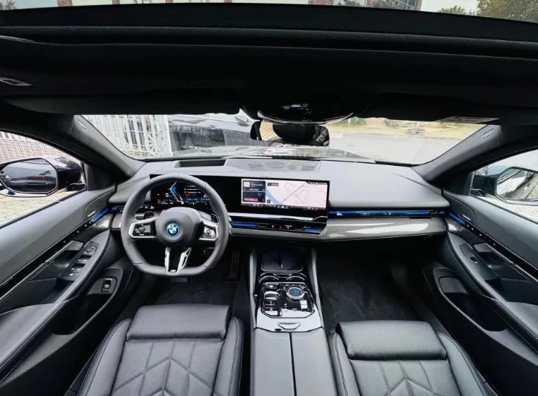 BMW 550 e Plug-in Hybrid xDrive M Spor Pro - изображение 9