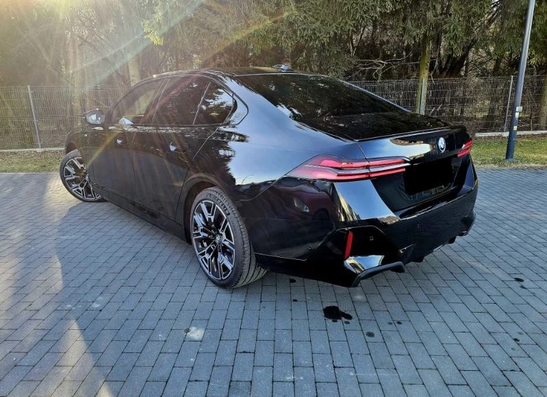 BMW 550 e Plug-in Hybrid xDrive M Spor Pro - изображение 5