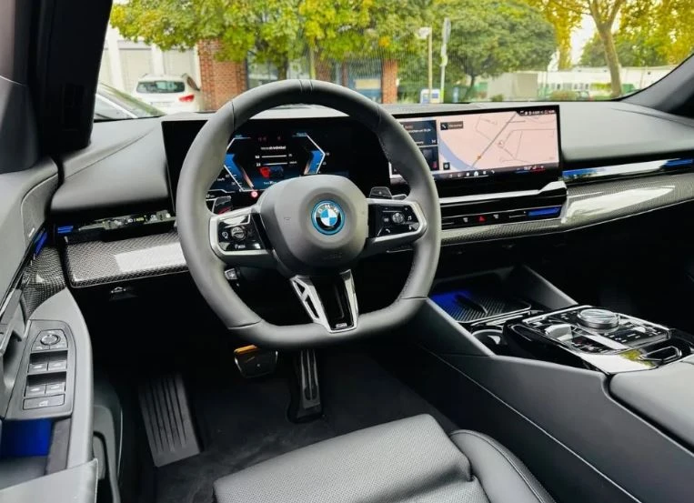 BMW 550 e Plug-in Hybrid xDrive M Spor Pro - изображение 8