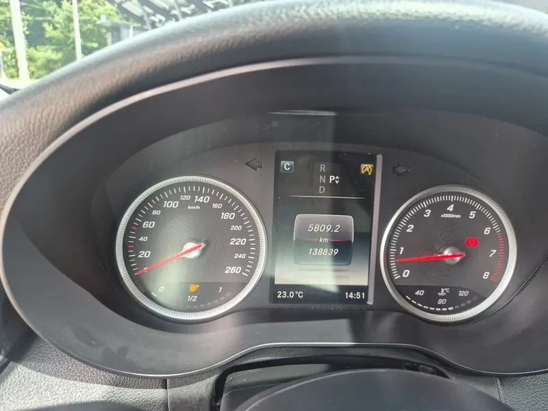 Mercedes-Benz C 200, снимка 9 - Автомобили и джипове - 55015282