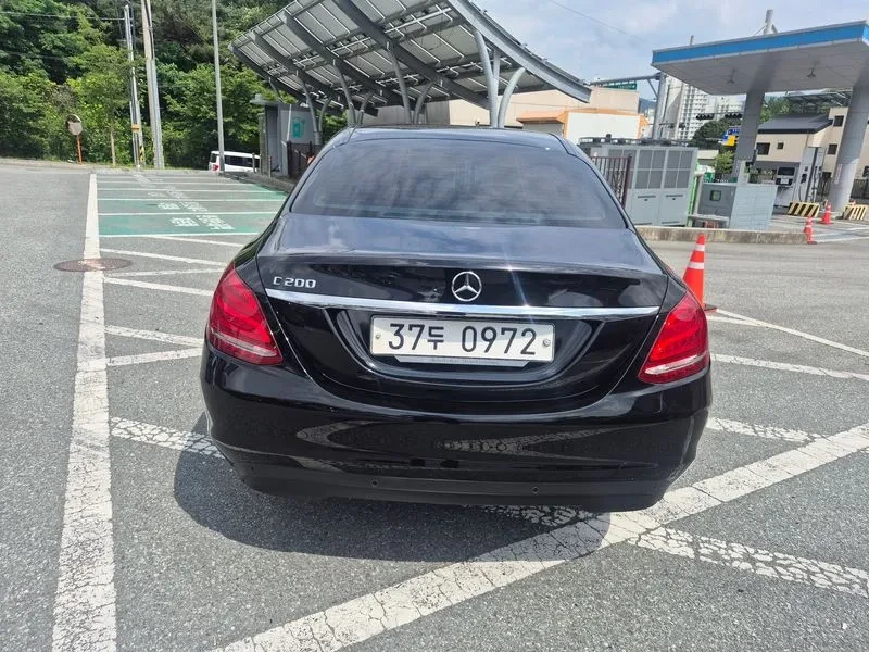 Mercedes-Benz C 200, снимка 3 - Автомобили и джипове - 55015282