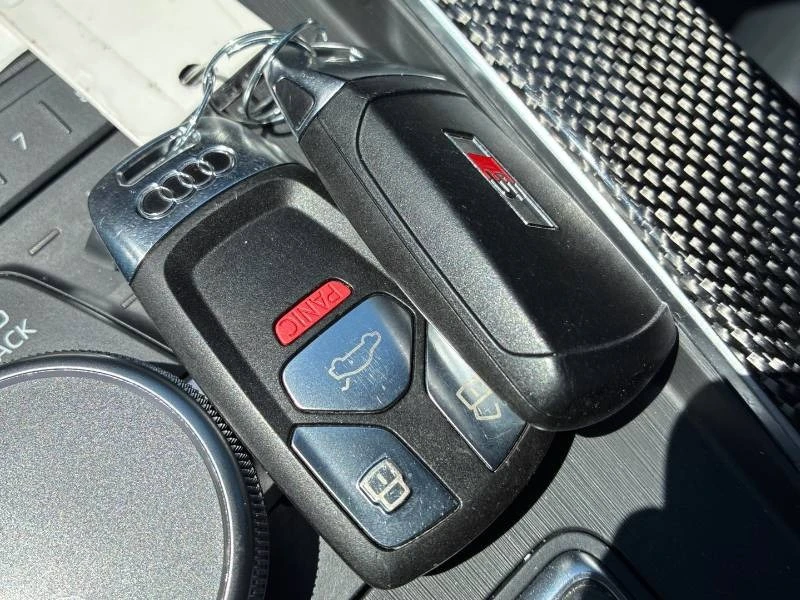 Audi S4 * Progressiv * 2 КЛЮЧА * CARFAX, снимка 15 - Автомобили и джипове - 55750784