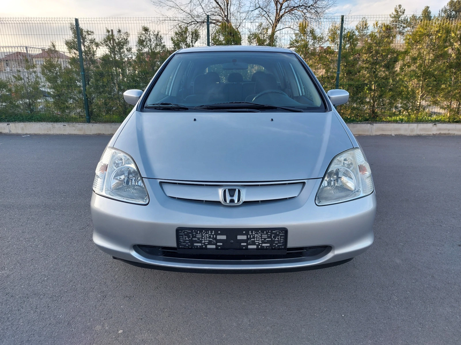 Honda Civic 1.6i Automat - изображение 2