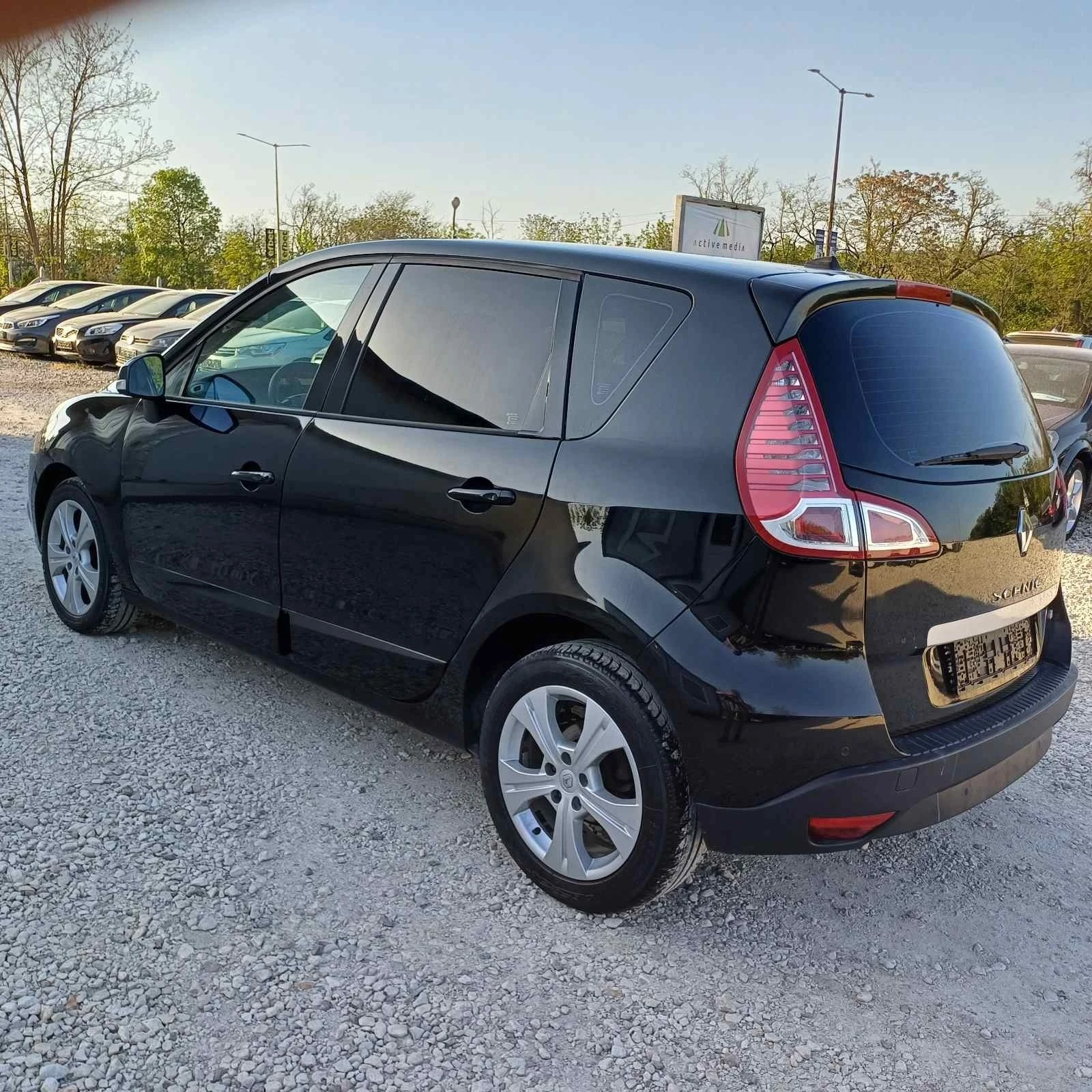 Renault Scenic 1.5dci * 110k.c* Navi* UNIKAT*  - изображение 5