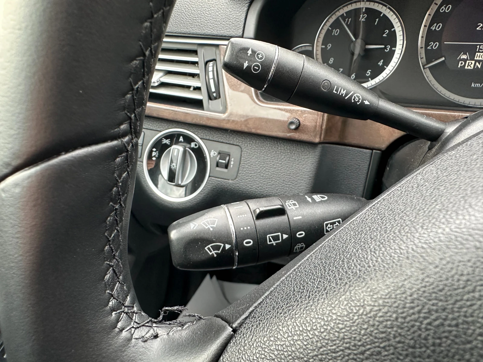 Mercedes-Benz E 220 2.2d 170 . | Mobile.bg   16