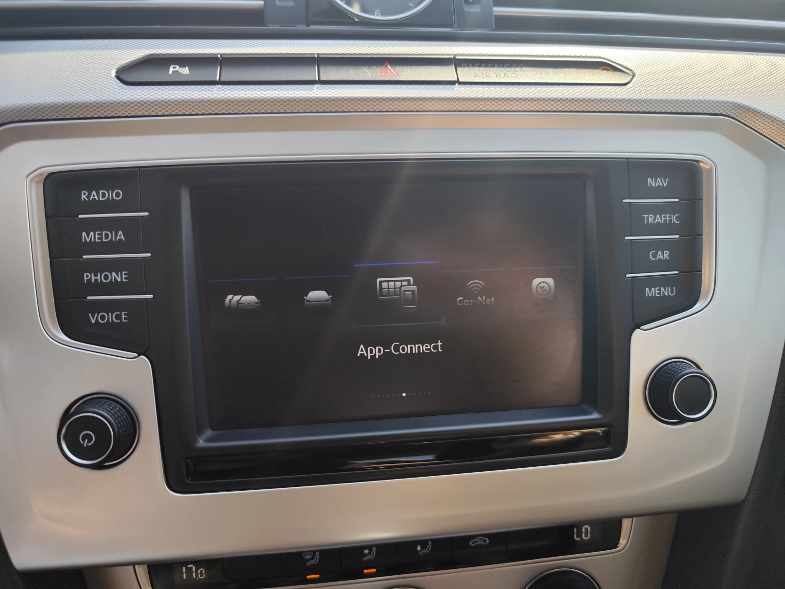 VW Passat 2.0TDi* АВТОМАТИК-DSG* EURO6B* NAVI* DISTRONIC*  - изображение 10