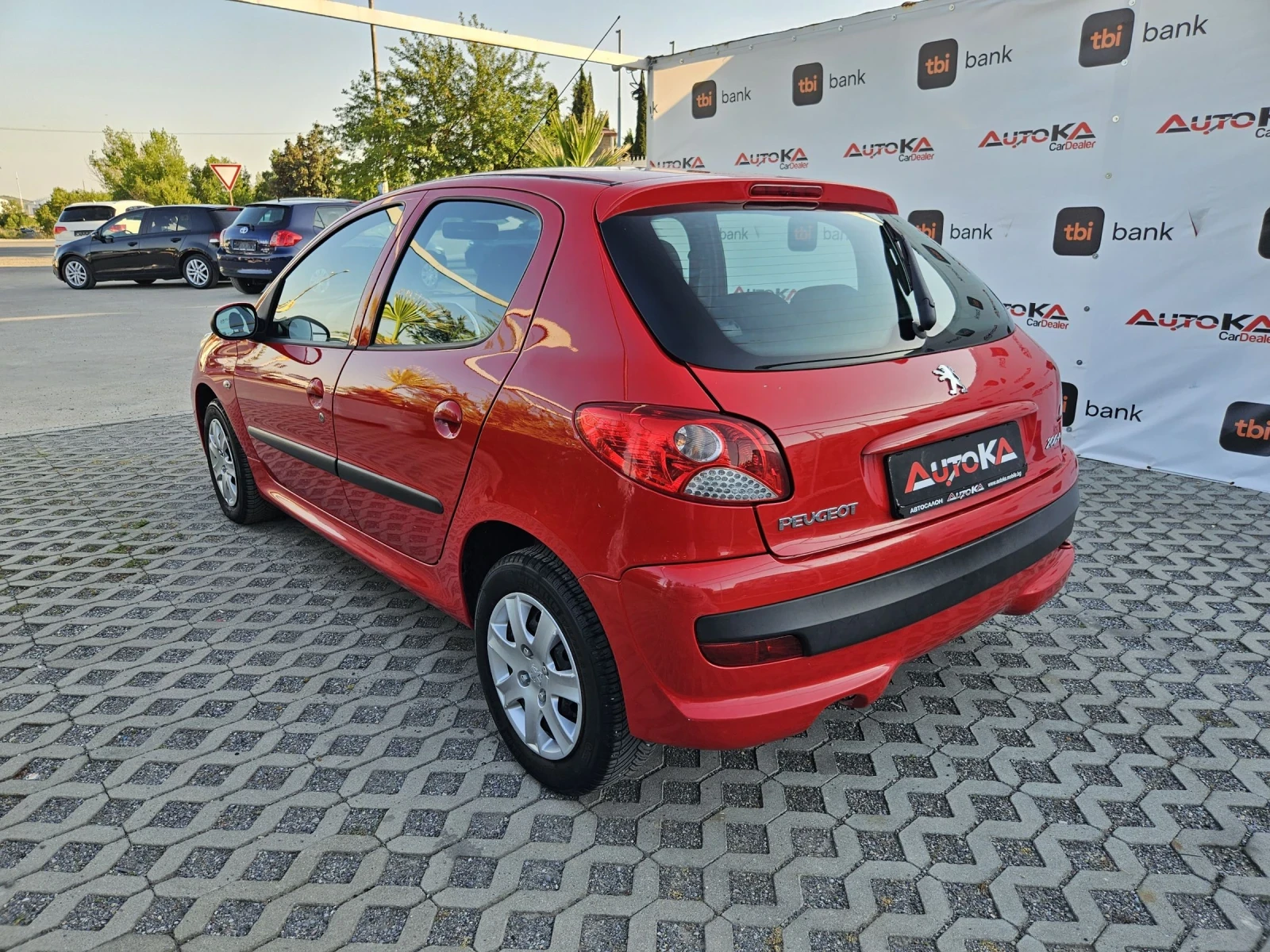 Peugeot 206 PLUS= 1.4i-75кс= 146.000км= КЛИМАТИК= TRENDY - изображение 5