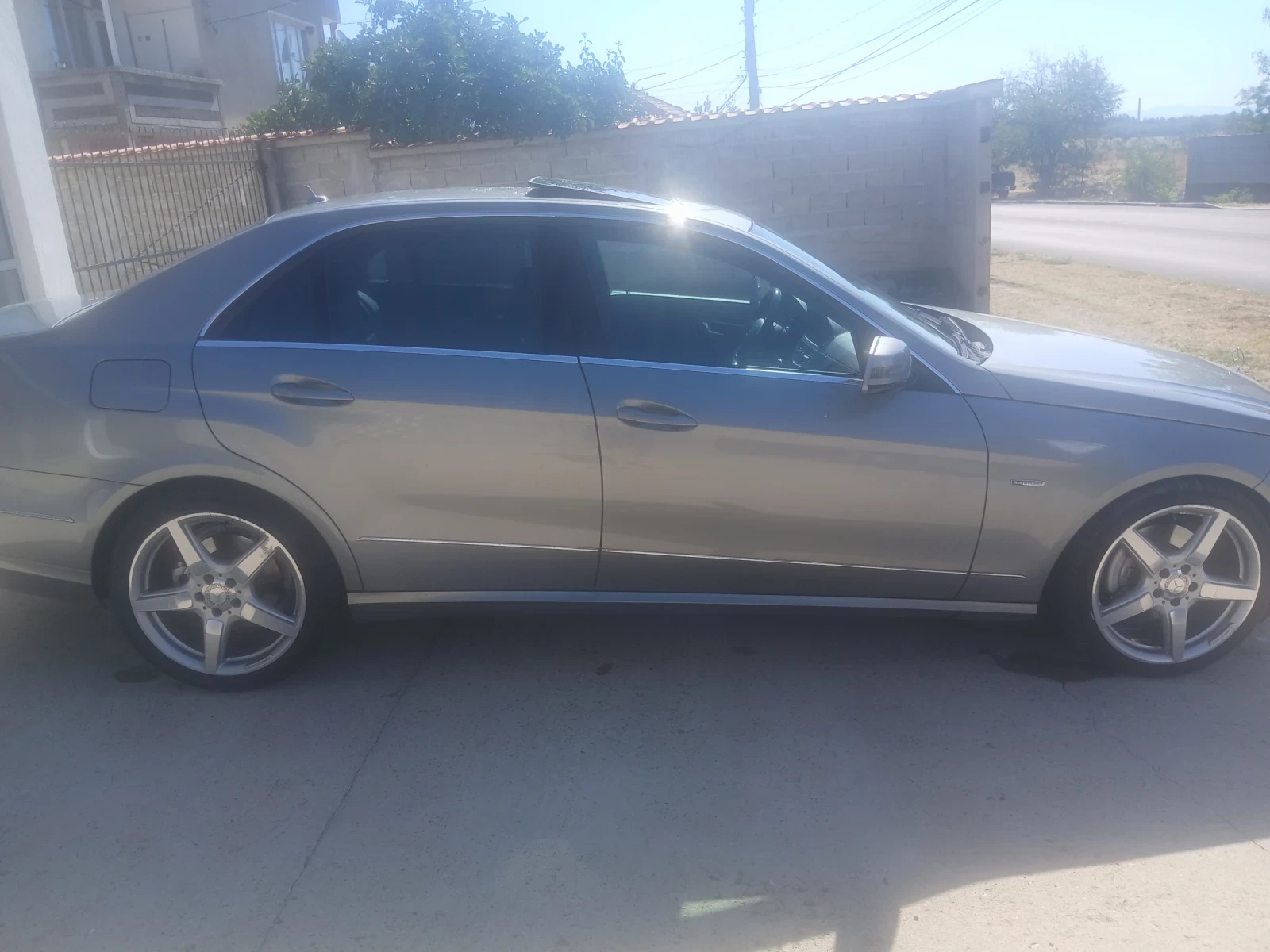 Mercedes-Benz E 350 CDI - изображение 4