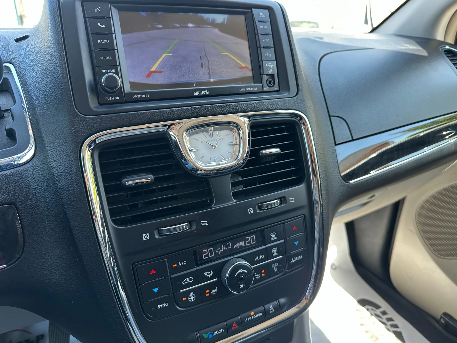 Chrysler Town and Country 3.6i 287 .. / | Mobile.bg   13