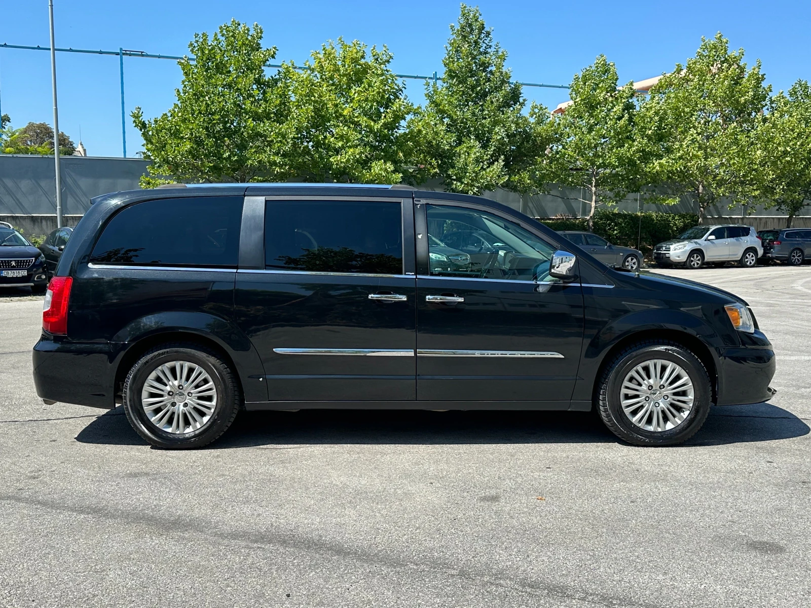 Chrysler Town and Country 3.6i 287 к.с. Газ/бензин - изображение 5