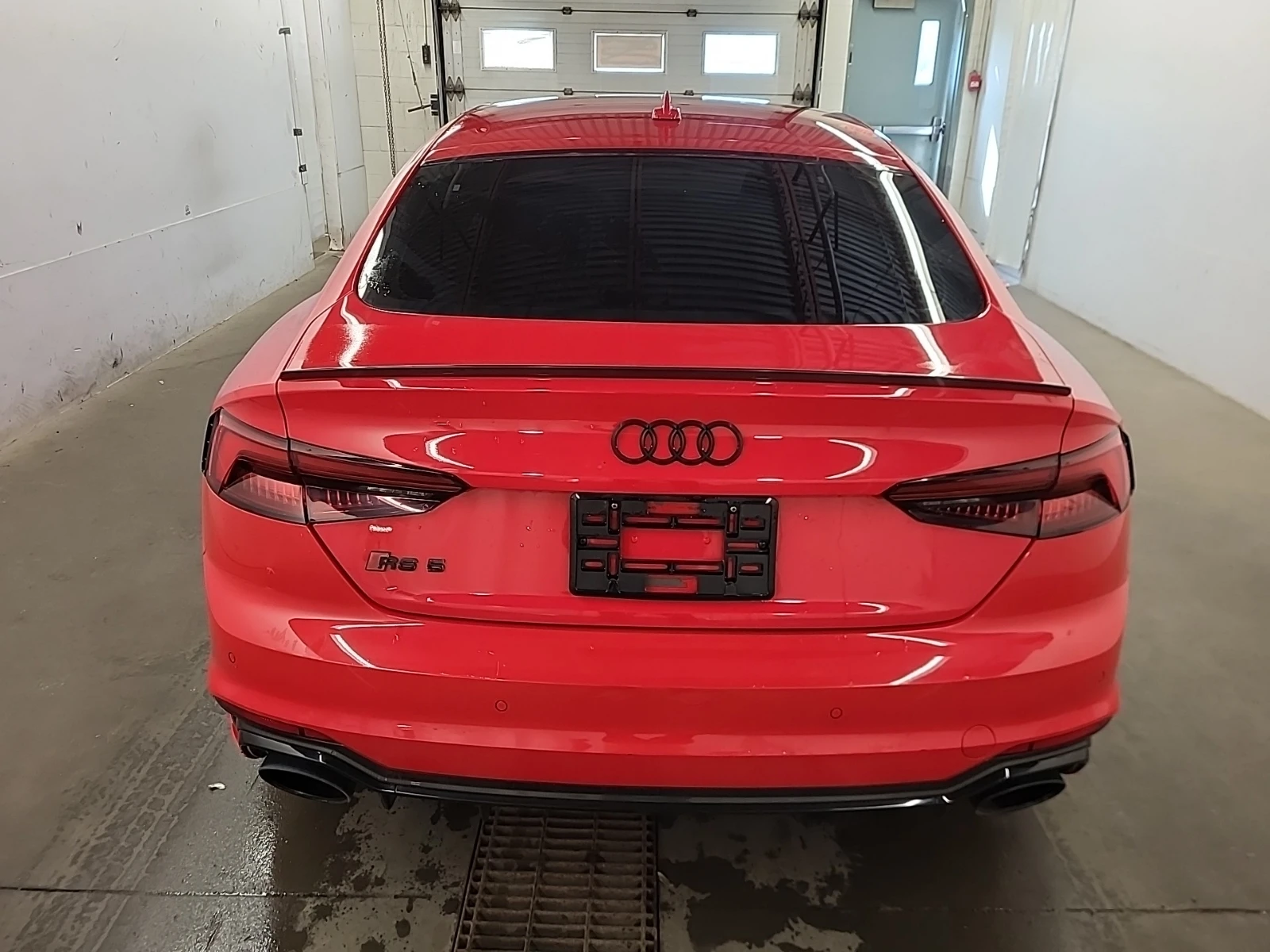 Audi Rs5 * CARFAX* АВТОФИНАНСИРАНЕ БЕЗ ПЪРВОНАЧАЛНА ВНОСКА! - изображение 5