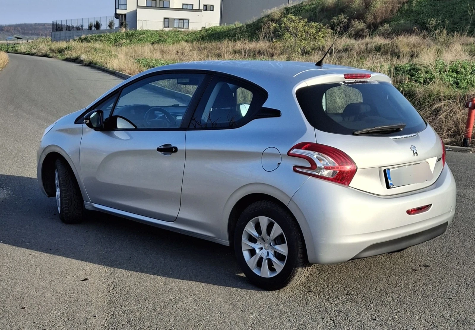 Peugeot 208 51000км - изображение 6