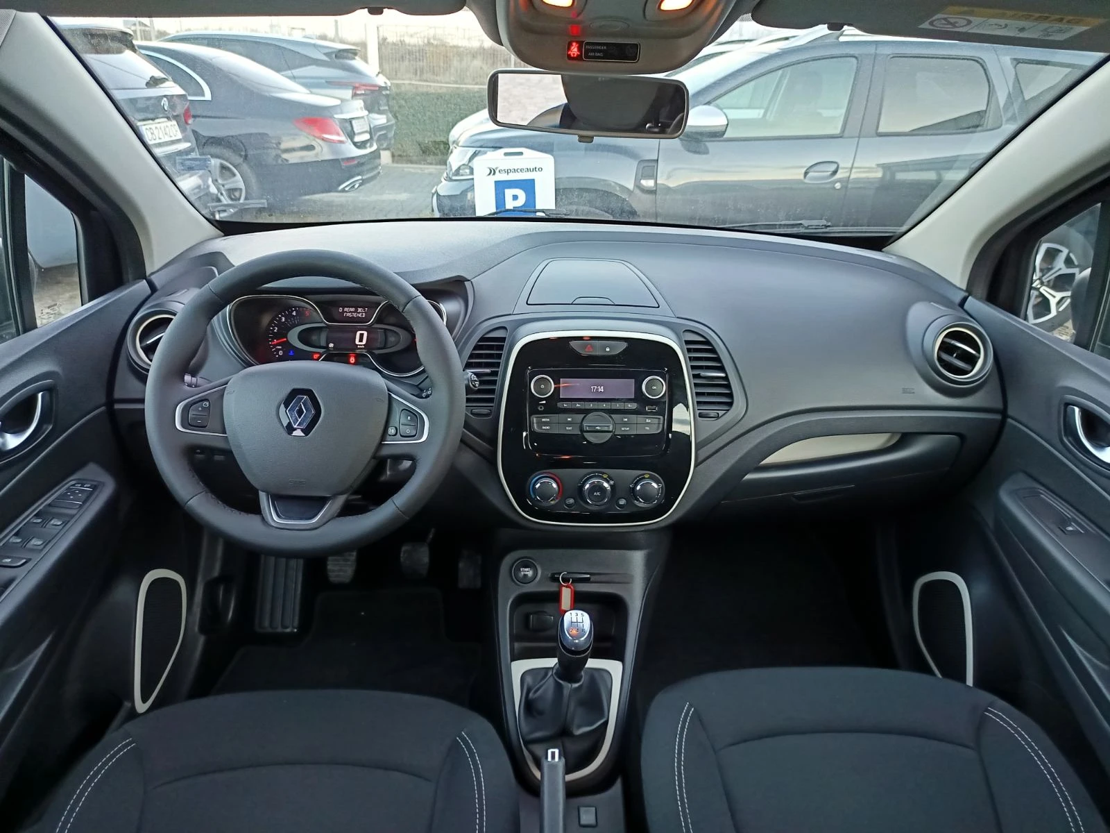 Renault Captur 1.5dCi/ 90к.с. - изображение 8