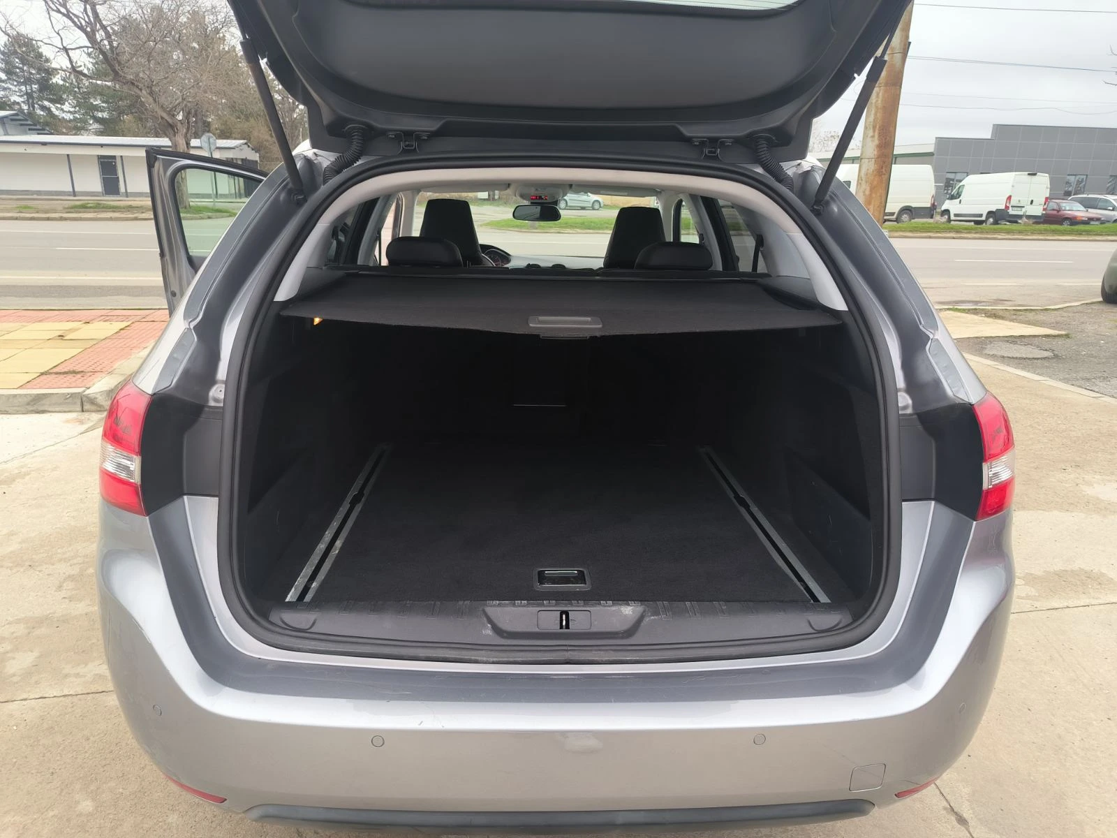 Peugeot 308 1.6d-Automat-Kamera-Keyless-Euro-6B | Mobile.bg � ����������� 11