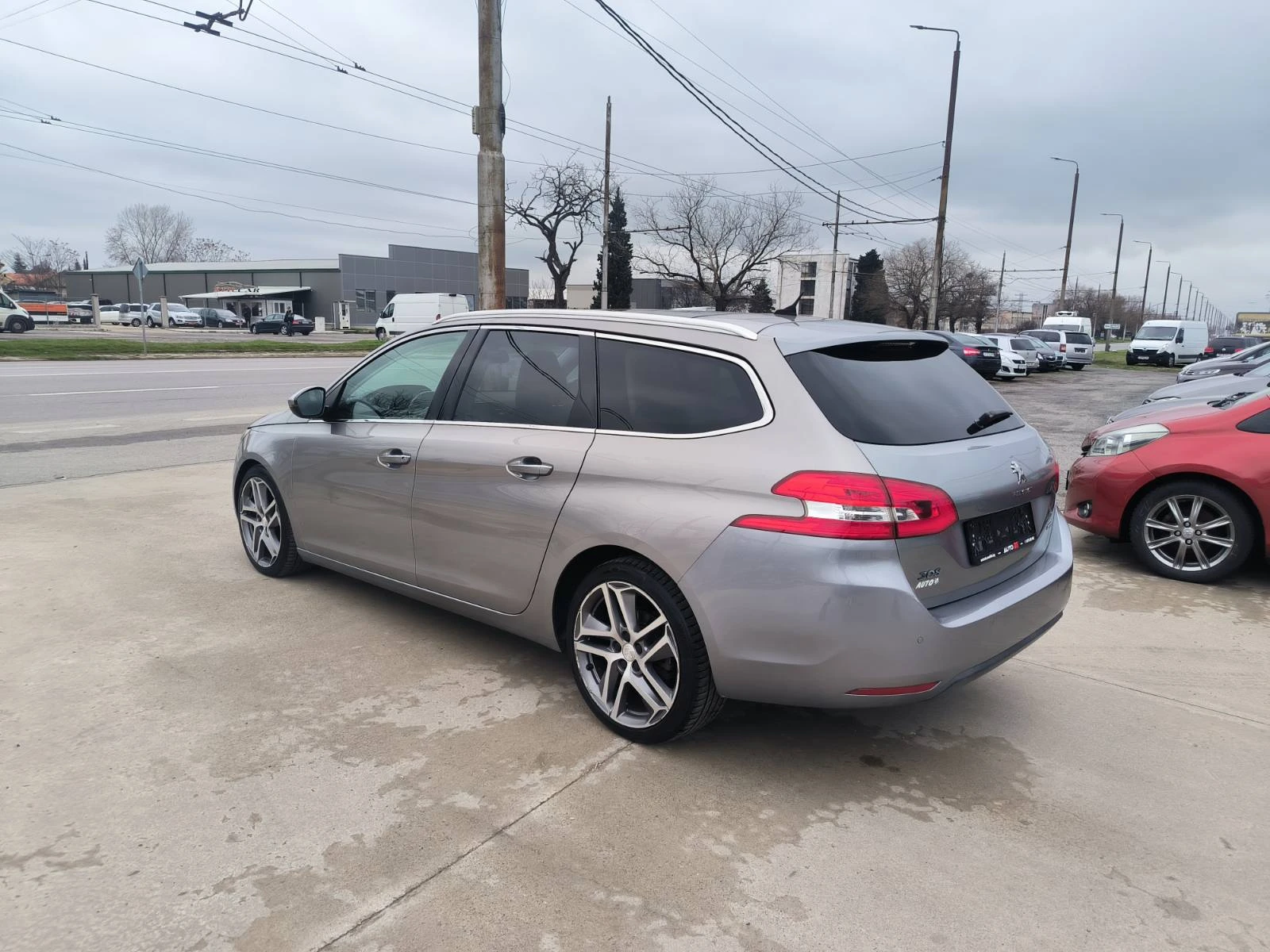 Peugeot 308 1.6d-Automat-Kamera-Keyless-Euro-6B - изображение 7