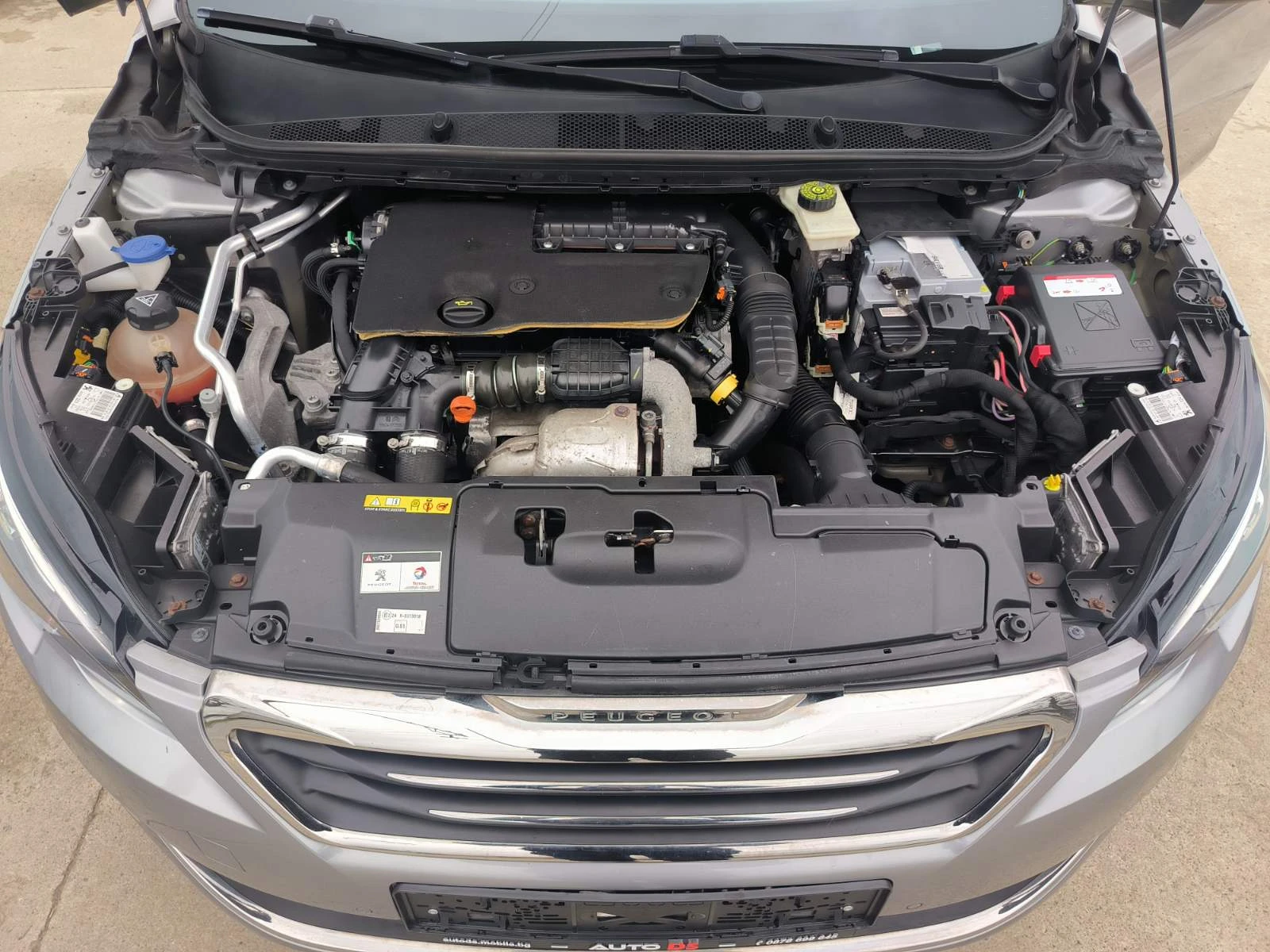 Peugeot 308 1.6d-Automat-Kamera-Keyless-Euro-6B - изображение 9
